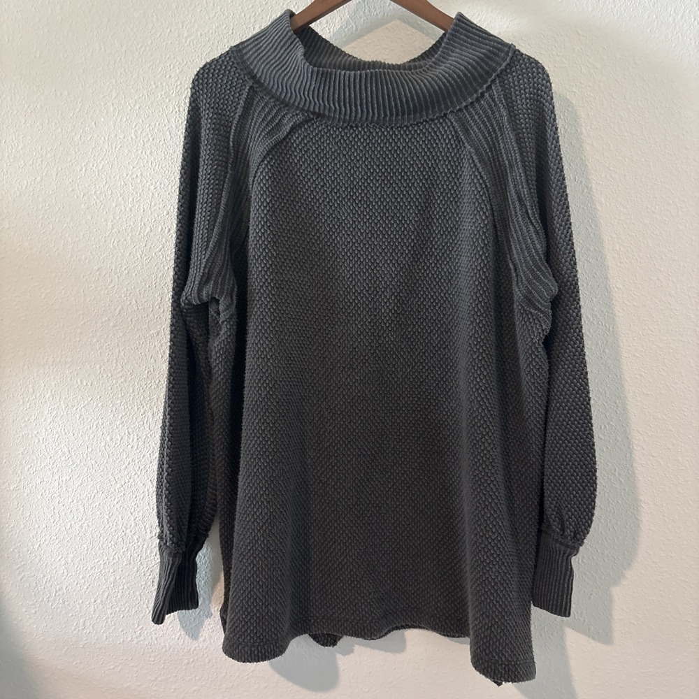 We The Free Shes a Keeper Vented-Hem Tunic Sweater Gray Boho Lagenlook M